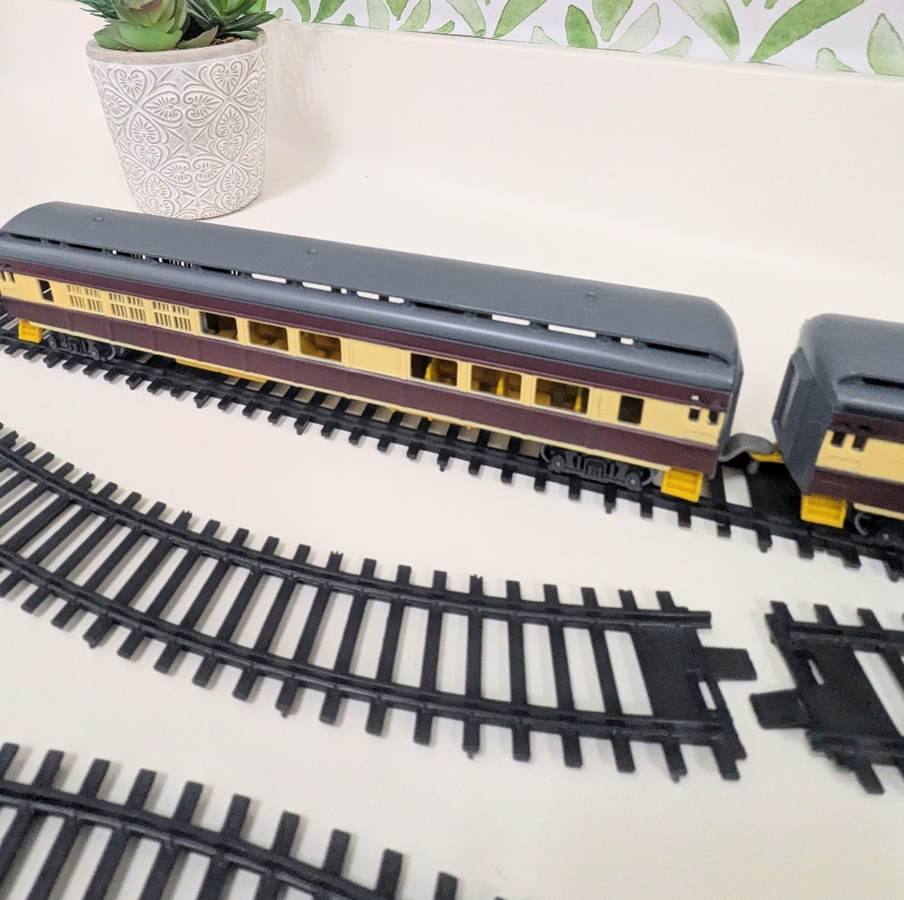 Train Parts without Engine - Picture 9 of 11